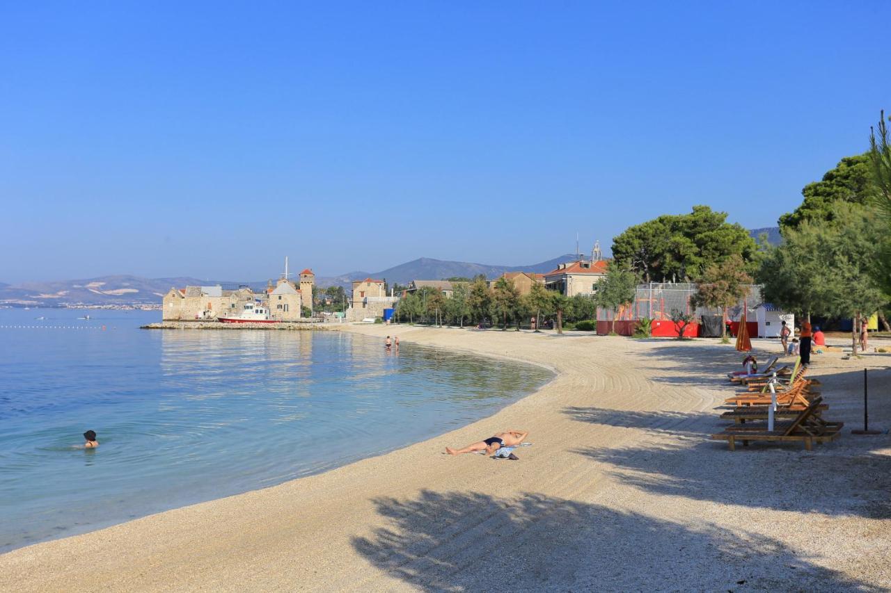 Apartments With A Parking Space Kastel Gomilica, Kastela - 21630 Extérieur photo